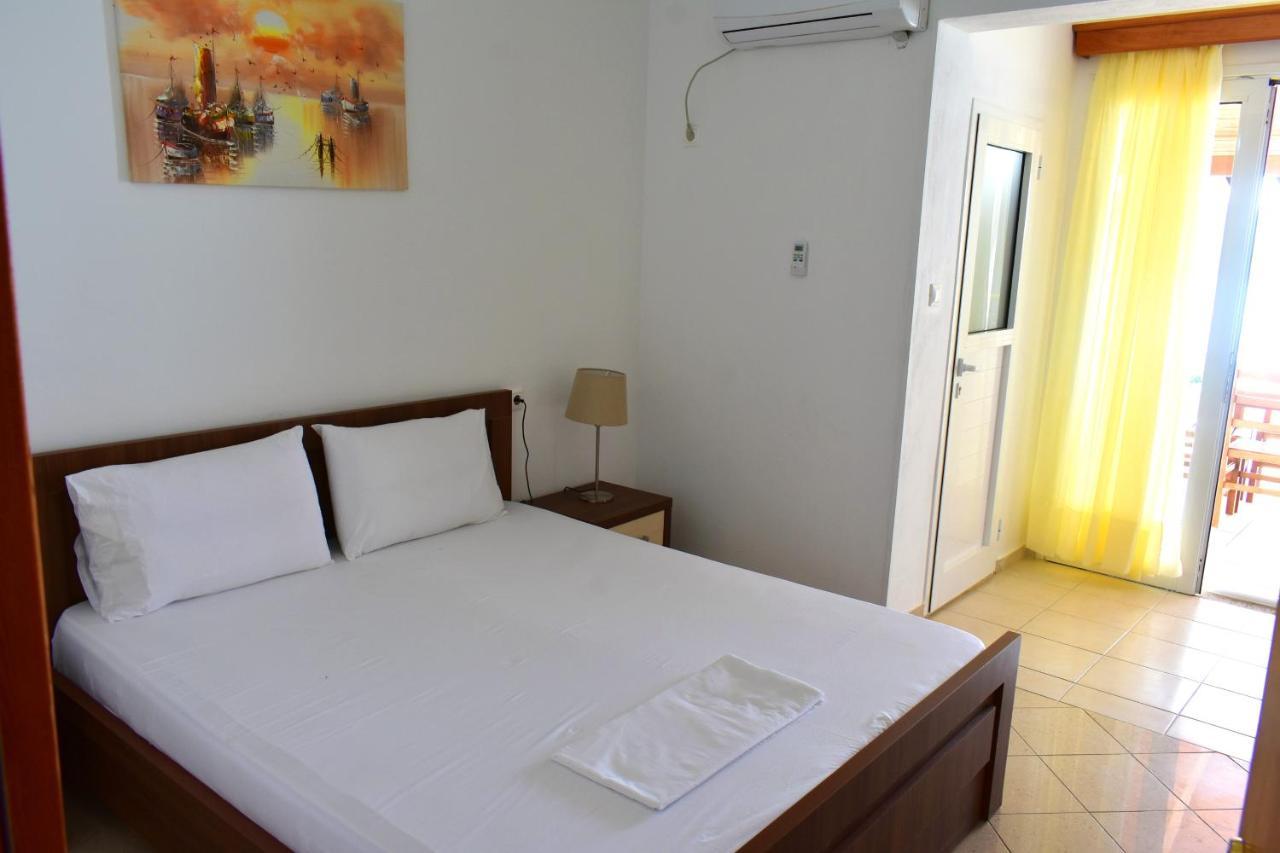 Ionio Rooms II Himare Exterior photo