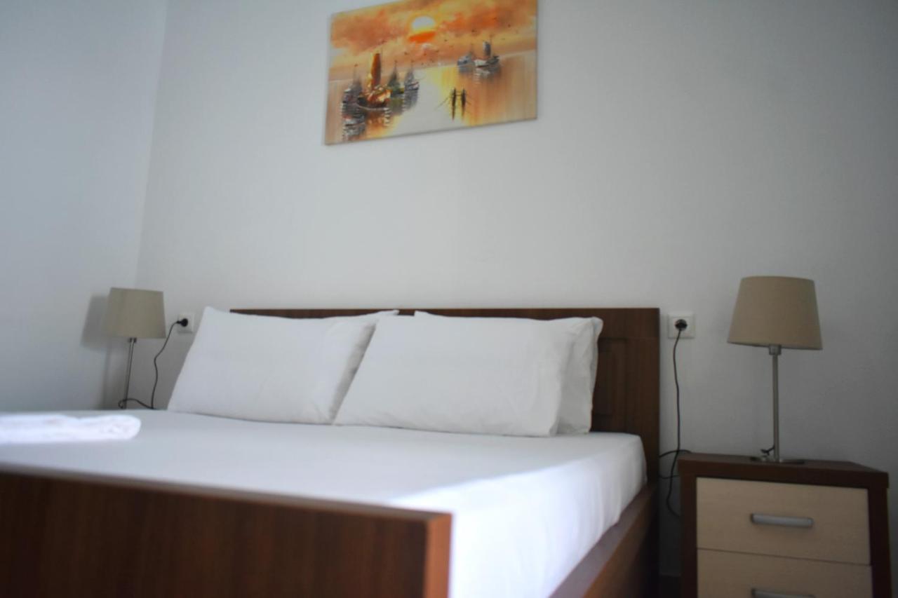 Ionio Rooms II Himare Exterior photo