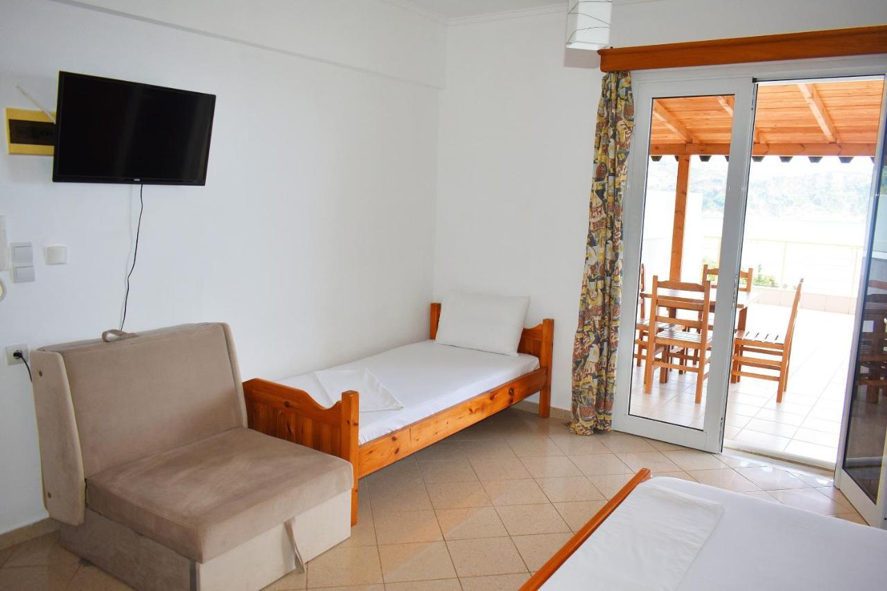 Ionio Rooms II Himare Exterior photo
