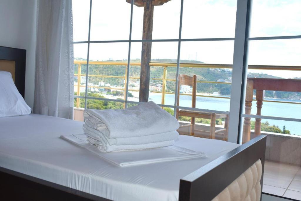 Ionio Rooms II Himare Exterior photo