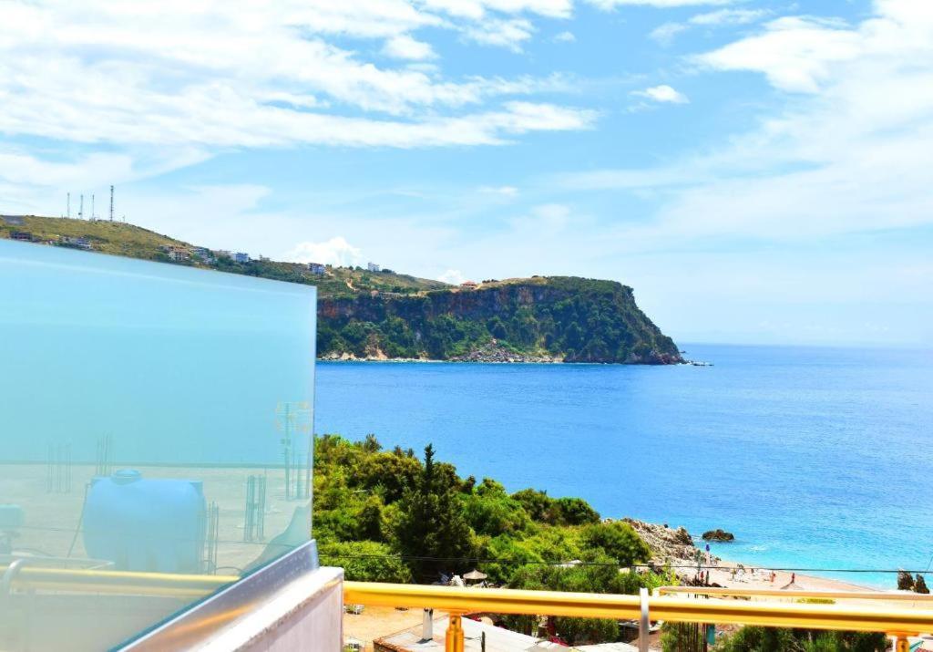 Ionio Rooms II Himare Exterior photo